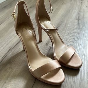 Antonio Melani creamy pink platform heels